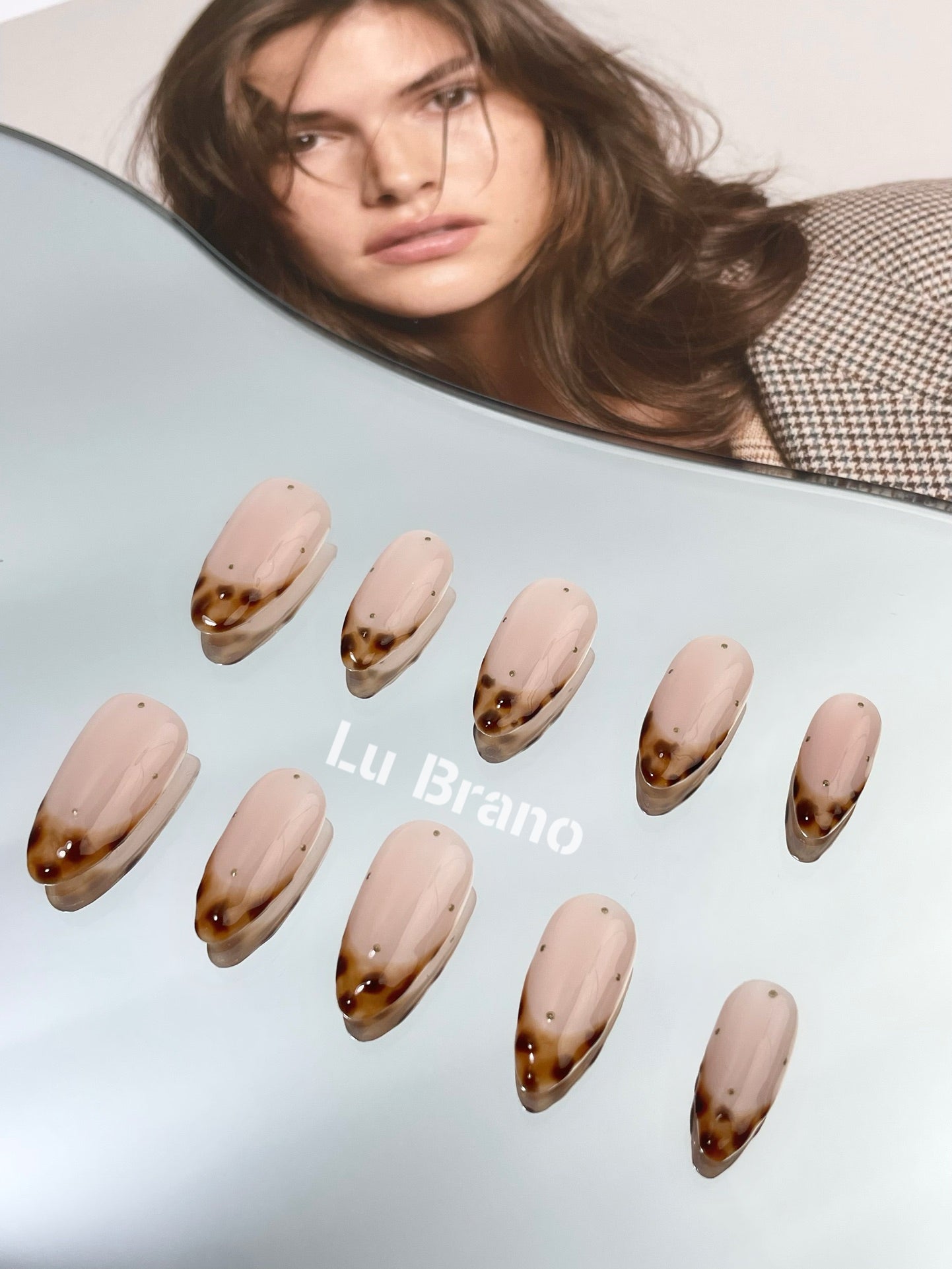 Elegant Leopard French|Minimalist & Sophisticated|Work-Friendly Style|Subtle Chic