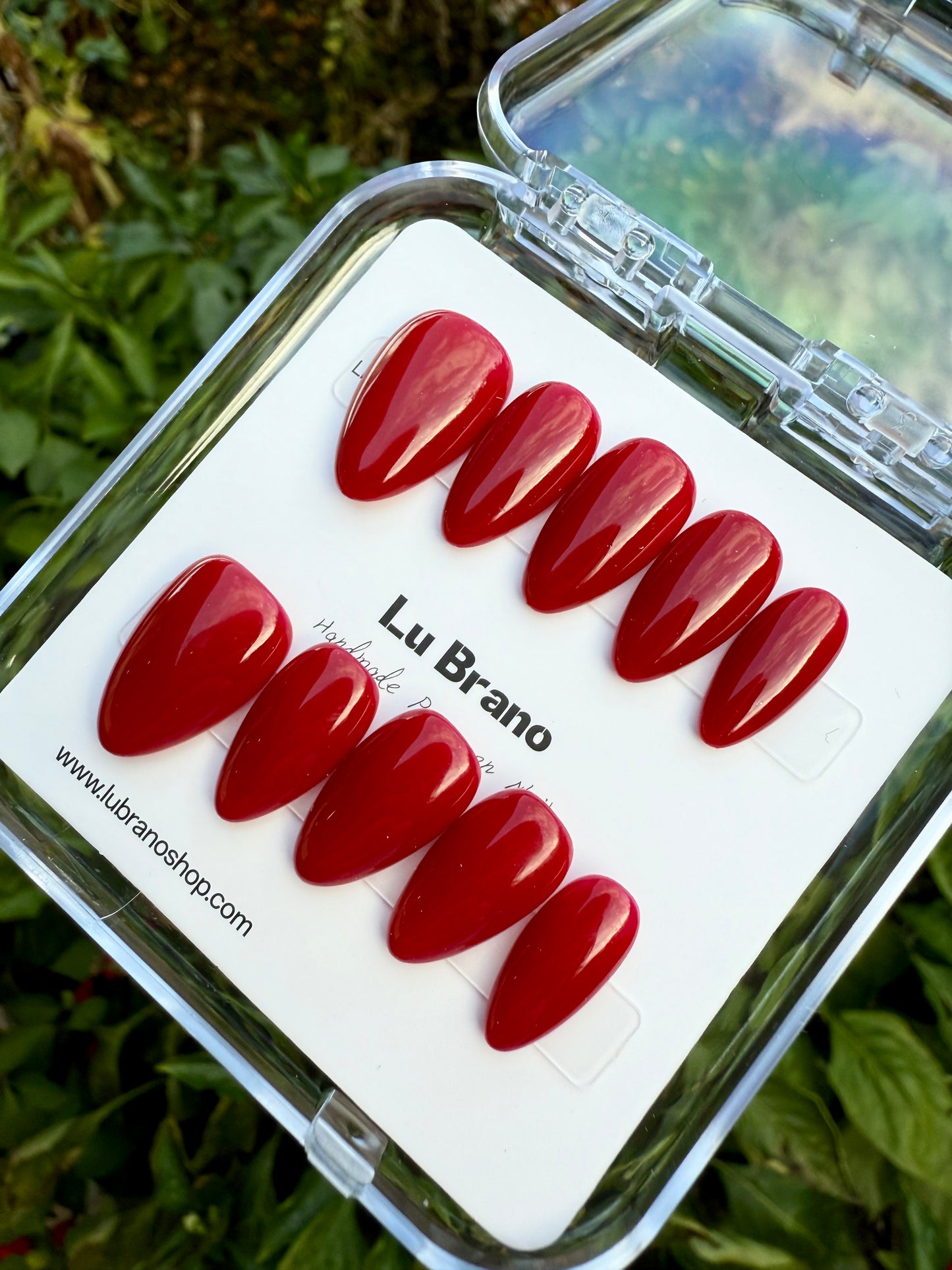 Solid Color Almond Nails|Minimalist & Elegant|Work-Friendly Nails|Perfect Everyday Length|Salon-Quality Finish|Press-On Nails|Available in Multiple Shades