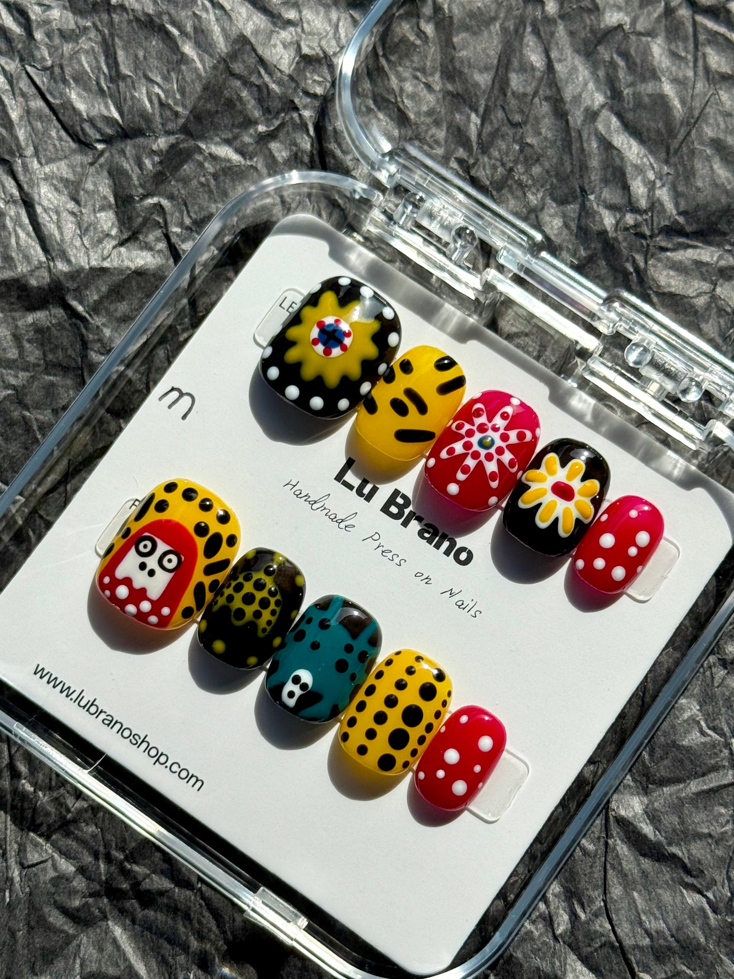 Polka Dot Design Nails
