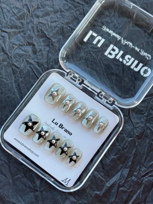 Cat-eye with  black and silver stars