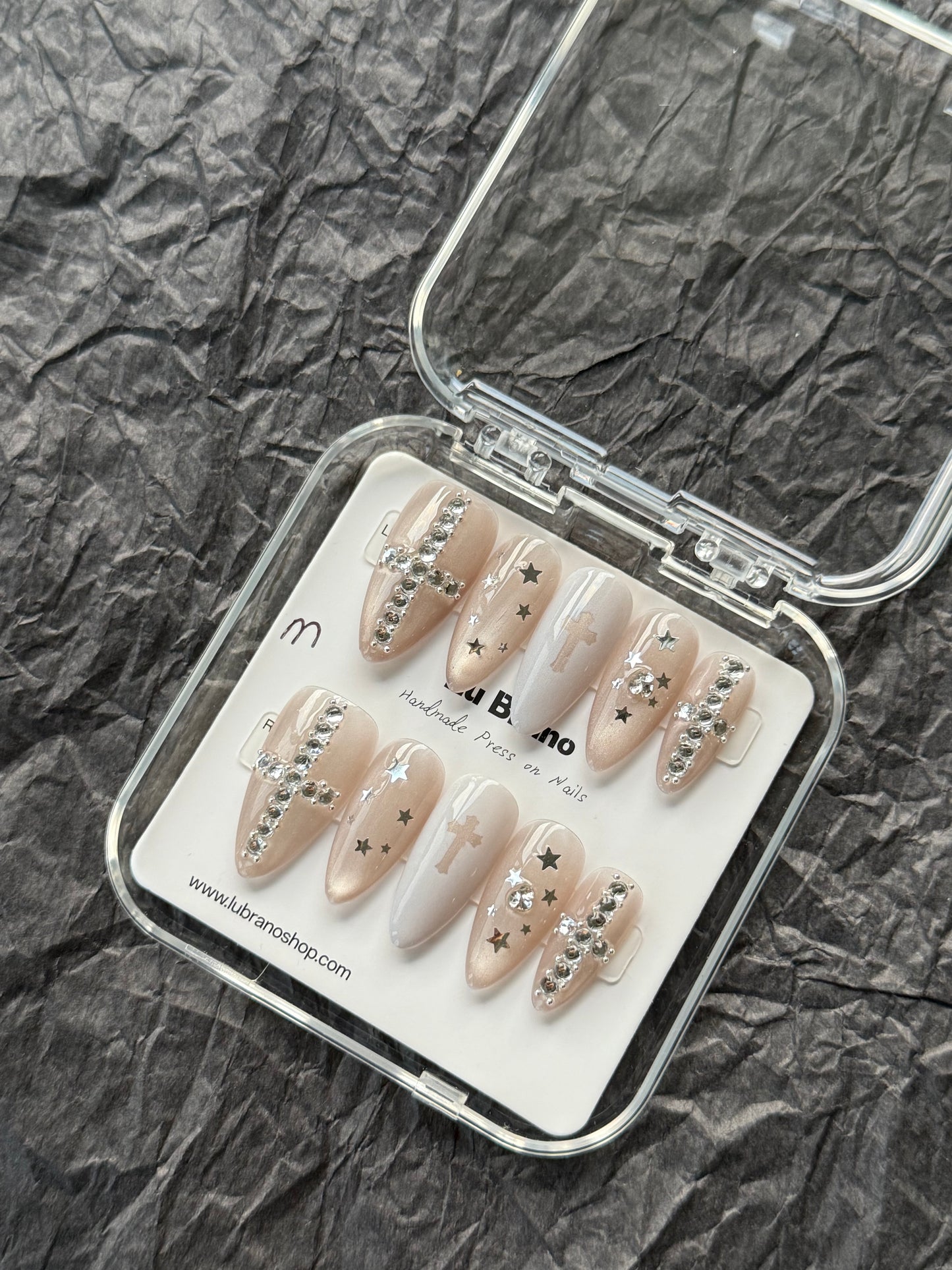 Dazzling Cat Eye Cross