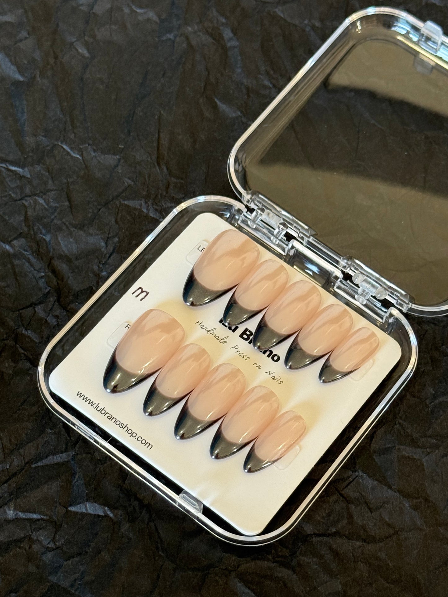 Classic Brown French ｜ Almond Shape ｜ Press on nails