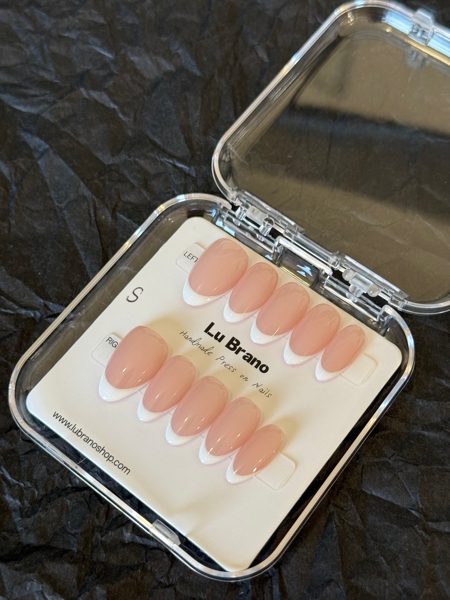 Classic French ｜ Almond Shape ｜ Press on nails