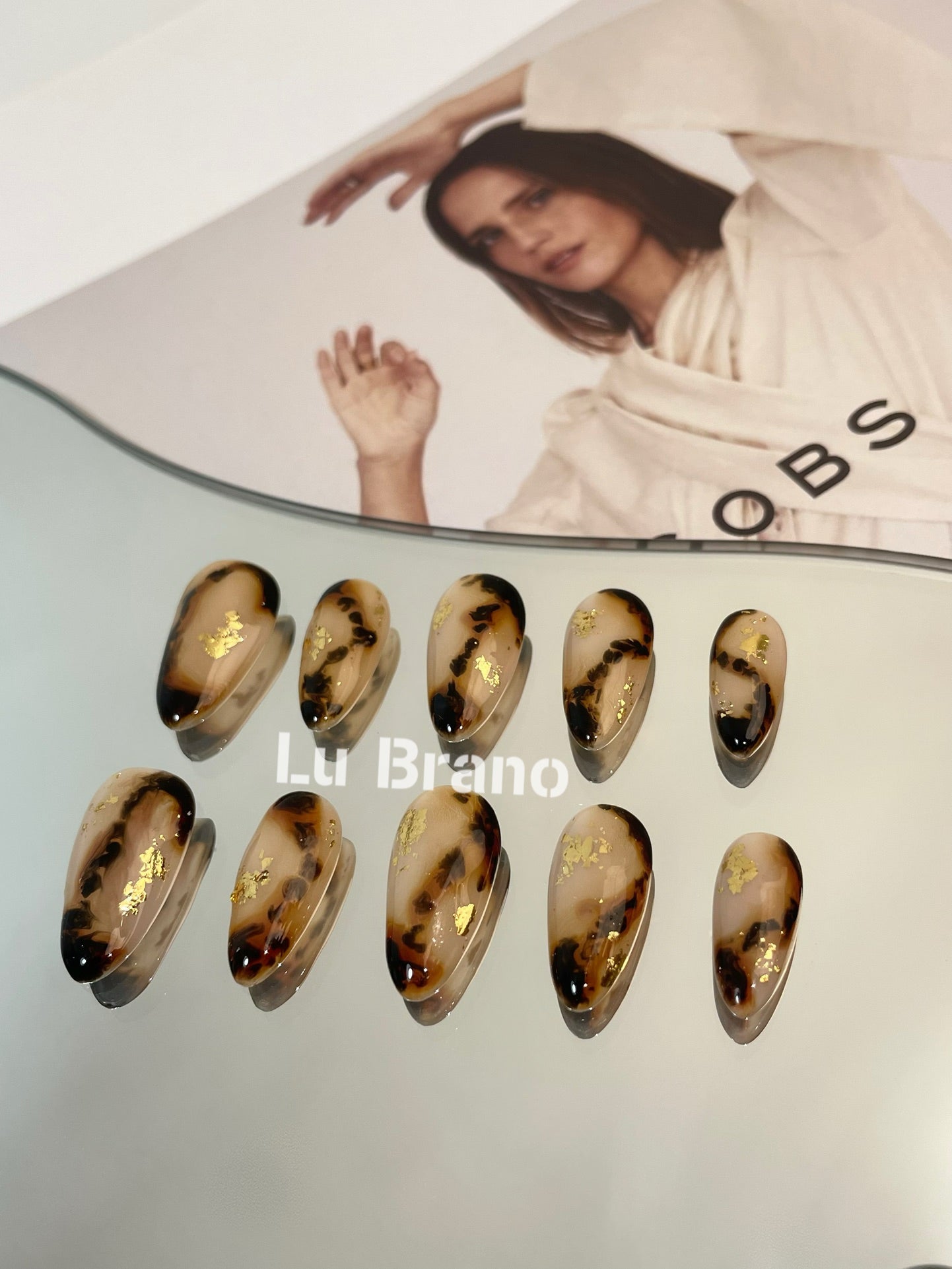 Haute Couture Amber Nails｜Leopard Lake Pattern｜Ultimate Ink Effect｜Minimalist & Grand