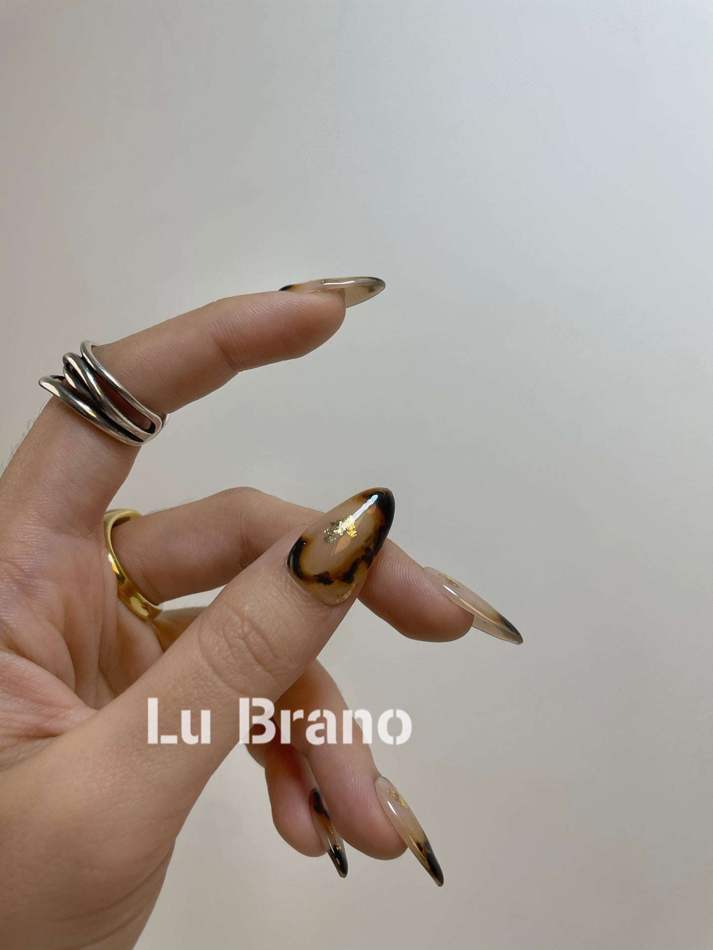 Haute Couture Amber Nails｜Leopard Lake Pattern｜Ultimate Ink Effect｜Minimalist & Grand