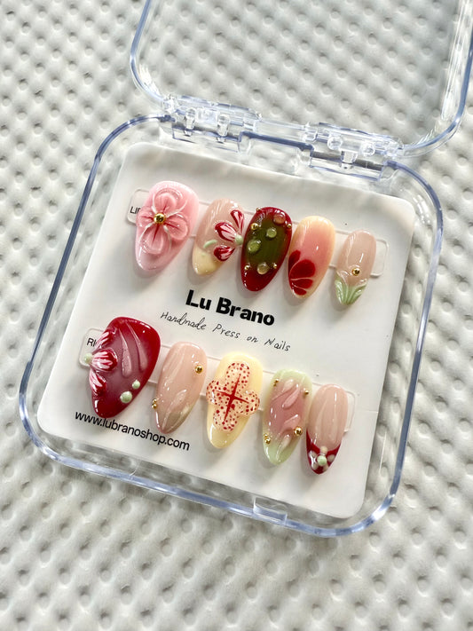 Lotus Pond Moonlight｜Handcrafted｜Salon Quality｜Short Almond｜High Quality